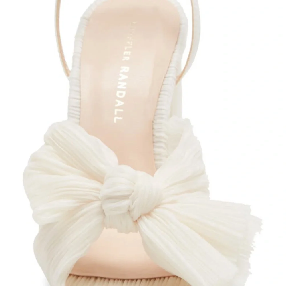 New in box Loeffler Randall size 7.5